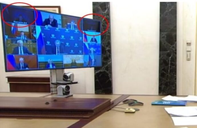 Mosca, blackout: ministri al buio in collegamento video con Putin