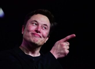 Twitter, dipendente corregge Musk: “Licenziato”