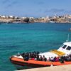 Lampedusa, neonato morto in barca. Il sindaco: “Bollettino di guerra”