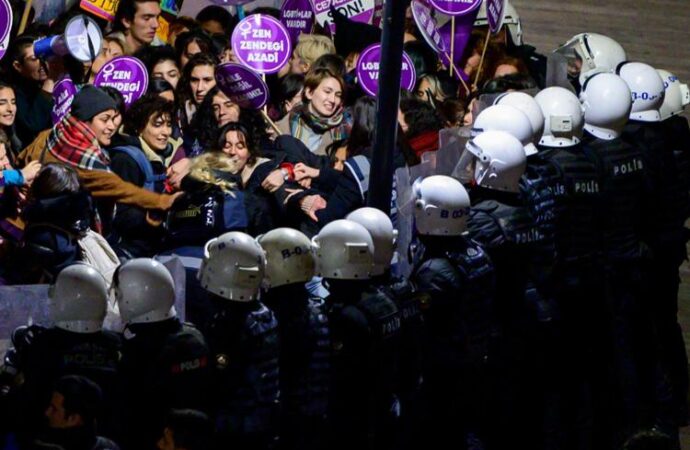 Turchia, fermata un’italiana a Istanbul dopo una manifestazione