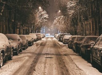 Lituania nella morsa della neve, peggiora la situazione a ovest