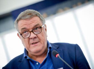 Corruzione, sequestrati 240mila euro sui conti di Panzeri