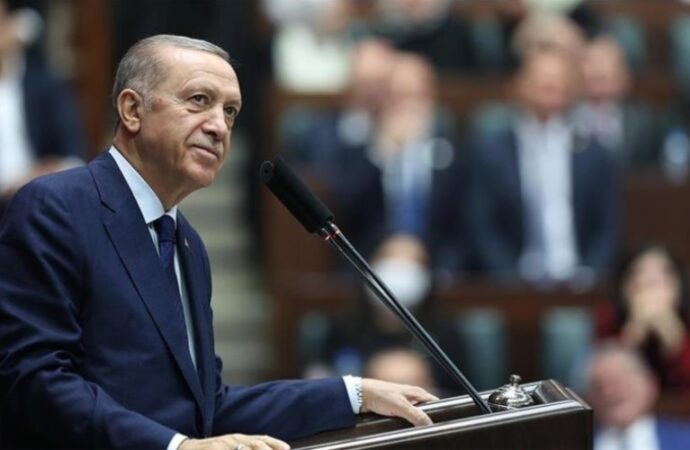 Turchia, Erdogan: “Oggi scriviamo ancora una volta la nostra storia”