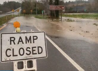 California, ciclone: ordini di evacuazione, oltre 100mila senza elettricità