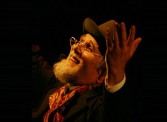 Oylem Goylem”: Moni Ovadia, 200 anni di cultura ebraica, tra Europa e USA