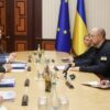 Borrell, un piano Ue per addestrare 30.000 soldati ucraini