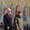 Biden arriva Kiev e rende omaggio agli eroi caduti nella guerra