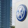 Volkswagen, richiamo per oltre 270mila auto: rischio airbag