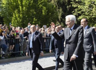 25 aprile, Mattarella all’Altare della Patria. “Oggi la Repubblica celebra le sue radici”