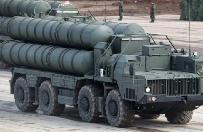 Russia nucleare, Pechino esorta le parti alla calma