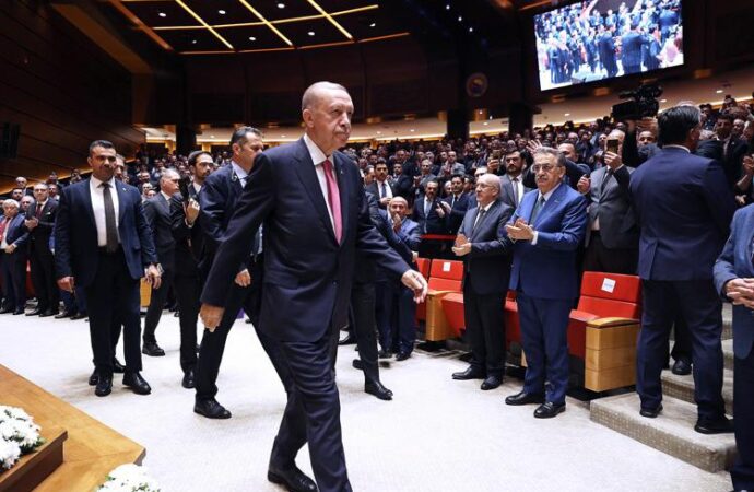 Turchia, mossa di Erdogan dopo giuramento, attesi Zelensky e Putin