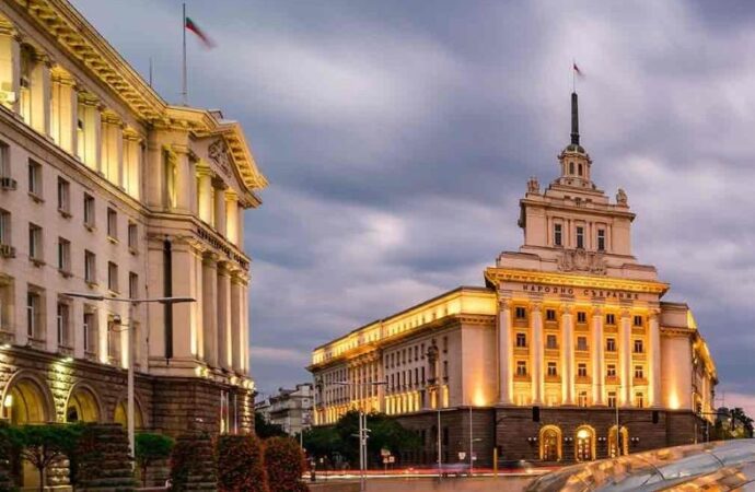 Bulgaria, ministro Finanze: nel 2024 aumento salari fino al 15 per cento