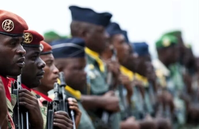 Gabon, militari proclamano annullamento elezioni e sciolgono istituzioni