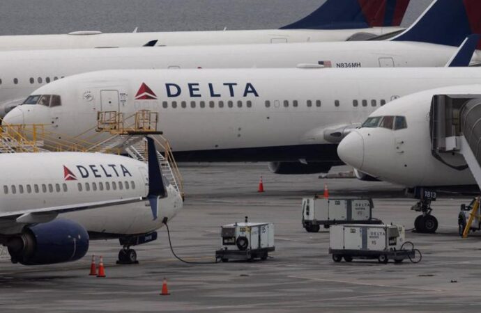 Volo Delta Airlines rientra a Schiphol per infestazione di vermi