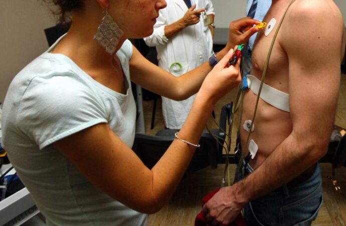 Infarto, le ‘spie’ per uomini e donne: lo studio