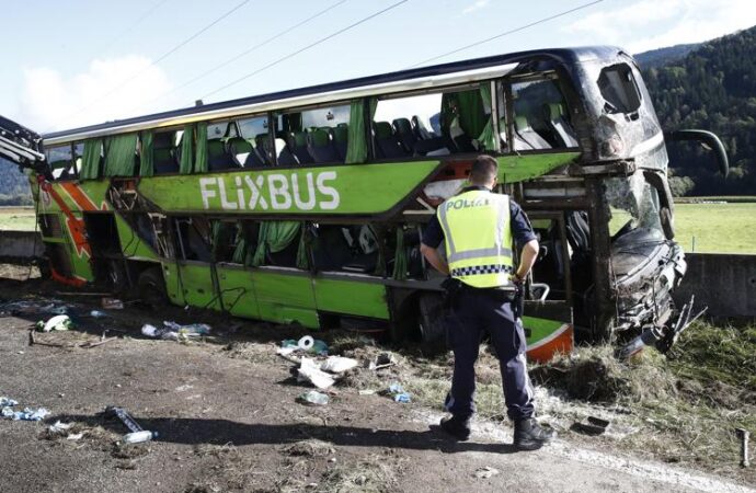 Austria, incidente bus diretto a Trieste: morta 19enne, feriti tre italiani