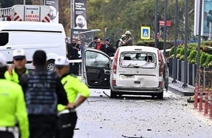 Ankara, attacco terroristico suicida, due agenti di polizia feriti