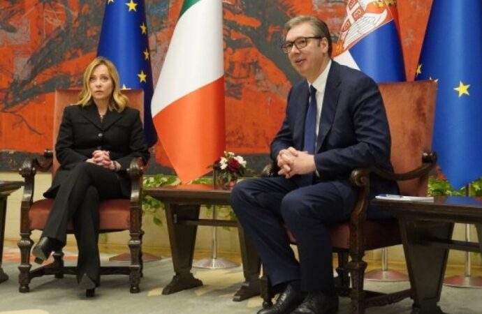 Serbia-Italia: Vucic, Meloni rappresenta leader a livello europeo e mondiale