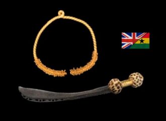 Londra “restituirà” i gioielli della corona saccheggiati al Ghana