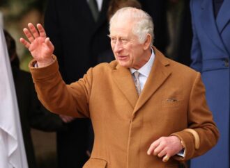 Buckingham Palace: Carlo III ricoverato per intervento alla prostata