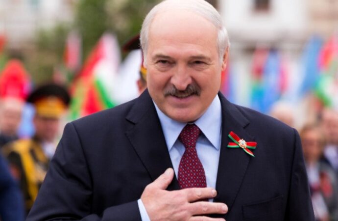 Bielorussia, Lukashenko si candida per il settimo mandato, Biden lo critica duramente