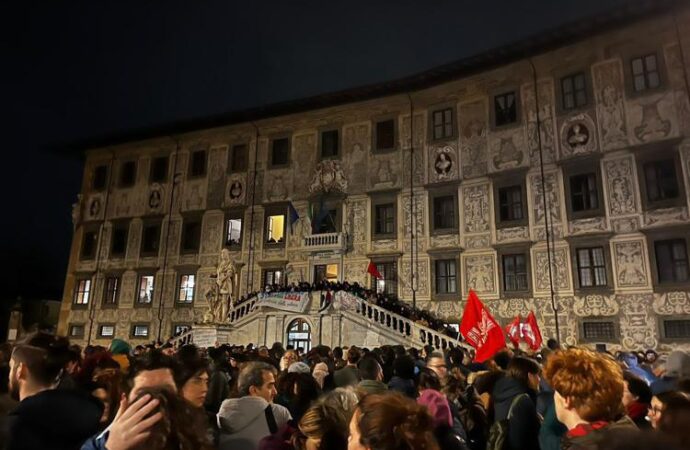 Pisa: manganellate agli studenti, opposizioni: “Piantedosi chiarisca”