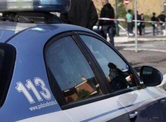 Frosinone, sparatoria in un bar del centro: un morto e 3 feriti