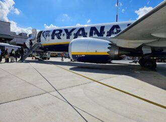 Volo Berlino-Milano, forti turbolenze e atterraggio di emergenza, 9 feriti
