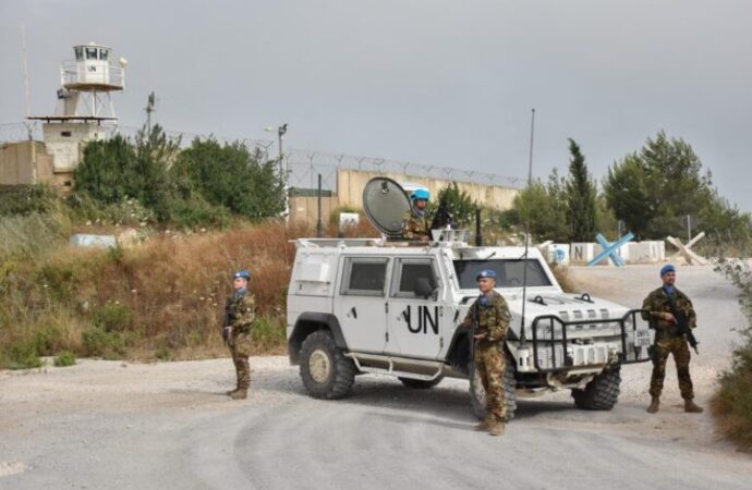 Libano, Unifil: Israele ha sparato a nostra base deliberatamente feriti 2 Peacekeeper