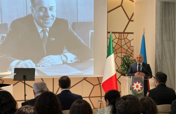 Azerbaigian, celebrato a Roma 102° anniversario della nascita del Leader Heydar Aliyev