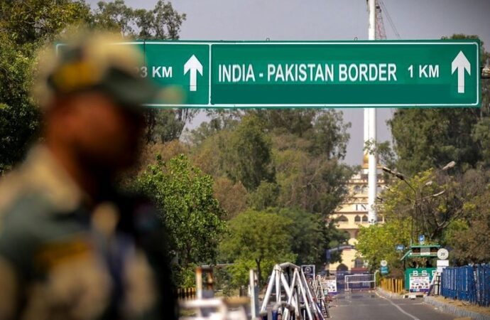 India attacca il Pakistan 31 morti. Islamabad “Atto di guerra, risponderemo”