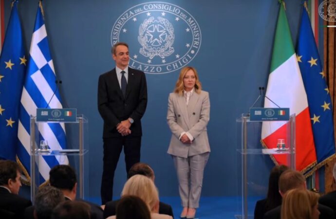 Meloni, Italia e Grecia “pilastri di stabilità nel Mediterraneo”