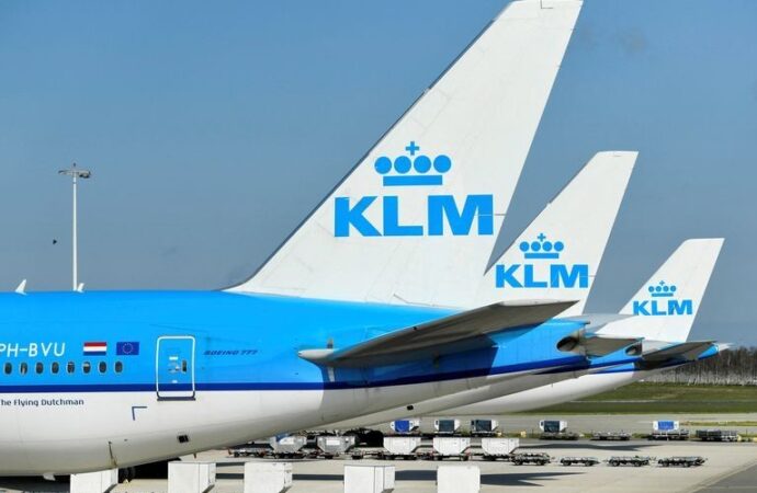 Klm cancella voli dopo problemi riscontrati su sette Boeing 787