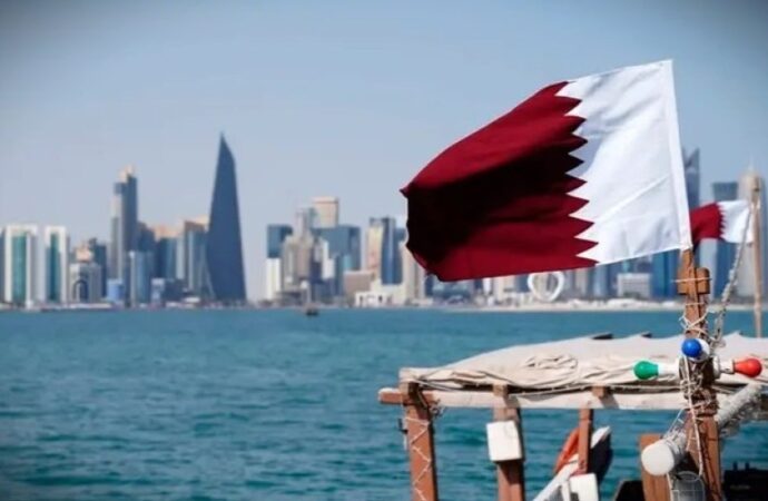 Qatar, attacco con missili iraniane contro base Usa a Doha