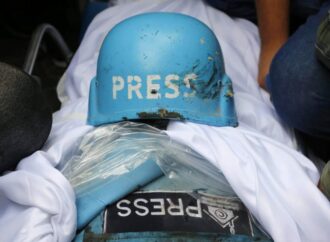 Gaza, la strage di giornalisti: Idf uccide 20 persone tra cui 5 reporter