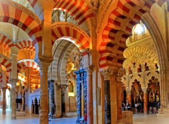 Spagna, maxi incendio nella Moschea-Cattedrale di Cordova