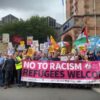 Regno Unito: proteste su immigrazione, polizia separa i manifestanti