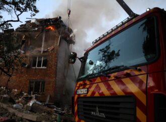 Kiev, massiccio raid russo notturno: 14 morti e decine di feriti