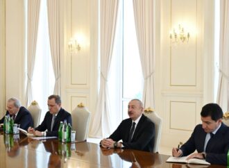 Azerbaigian-Ue: Kos, sosteniamo sforzi di pace e sminamento del Paese