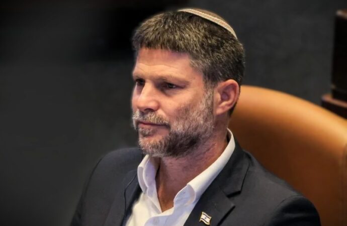 Israele, Smotrich: “Gaza miniera d’oro immobiliare da dividere con Usa”