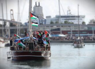 La Flotilla ci riprova: da Barcellona parte la missione internazionale per Gaza