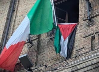 La Francia, segue l’Italia, almeno 21 comuni espongono bandiera palestinese