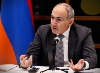 Armenia: Pashinyan, azioni contro il clero, nessuna istruzione politica