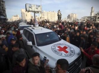 Gaza: rilasciati i primi 7 ostaggi israeliani. Prosegue lo scambio con detenuti palestinesi
