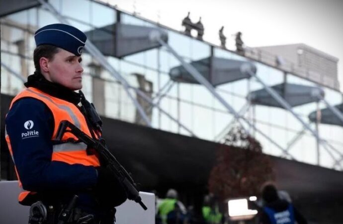 Belgio, nuovo avvistamento di droni su base aerea di Kleine Brogel