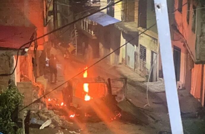 Colombia, attentato con autobomba vicino stazione di polizia, due morti
