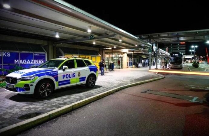 Svezia, avvistati droni all’aeroporto di Goteborg: Traffico sospeso e voli deviati