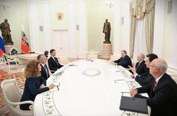 Nessun accordo con Mosca, Inviati Usa ripartono, salta incontro Zelensky