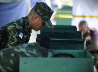 Thailandia, venti di guerra con la Cambogia, attacchi aerei al confine