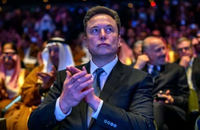 Musk,“Tra cinque anni l’IA sarà più intelligente dell’intera umanità”